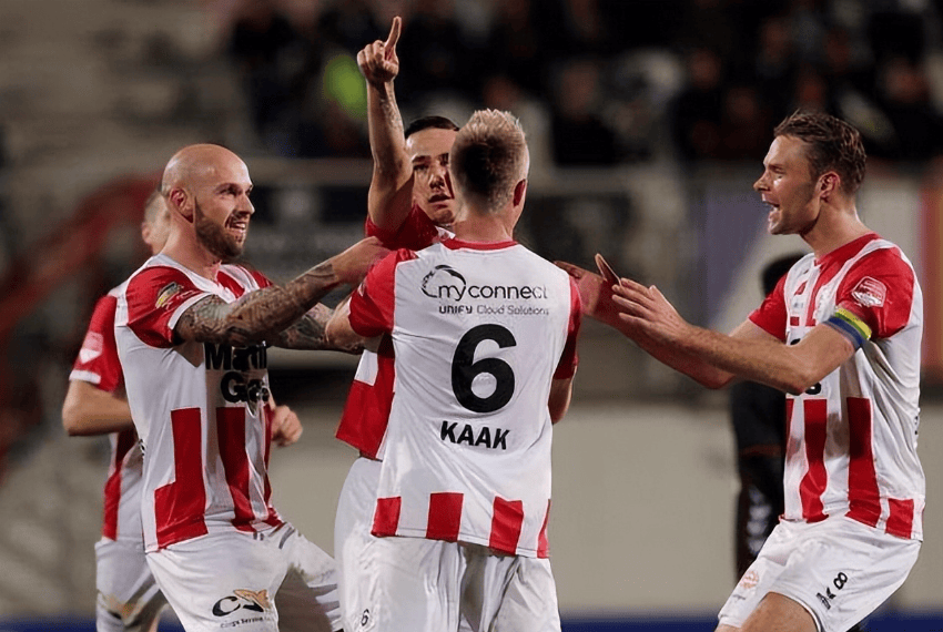 题上交锋 题上交锋